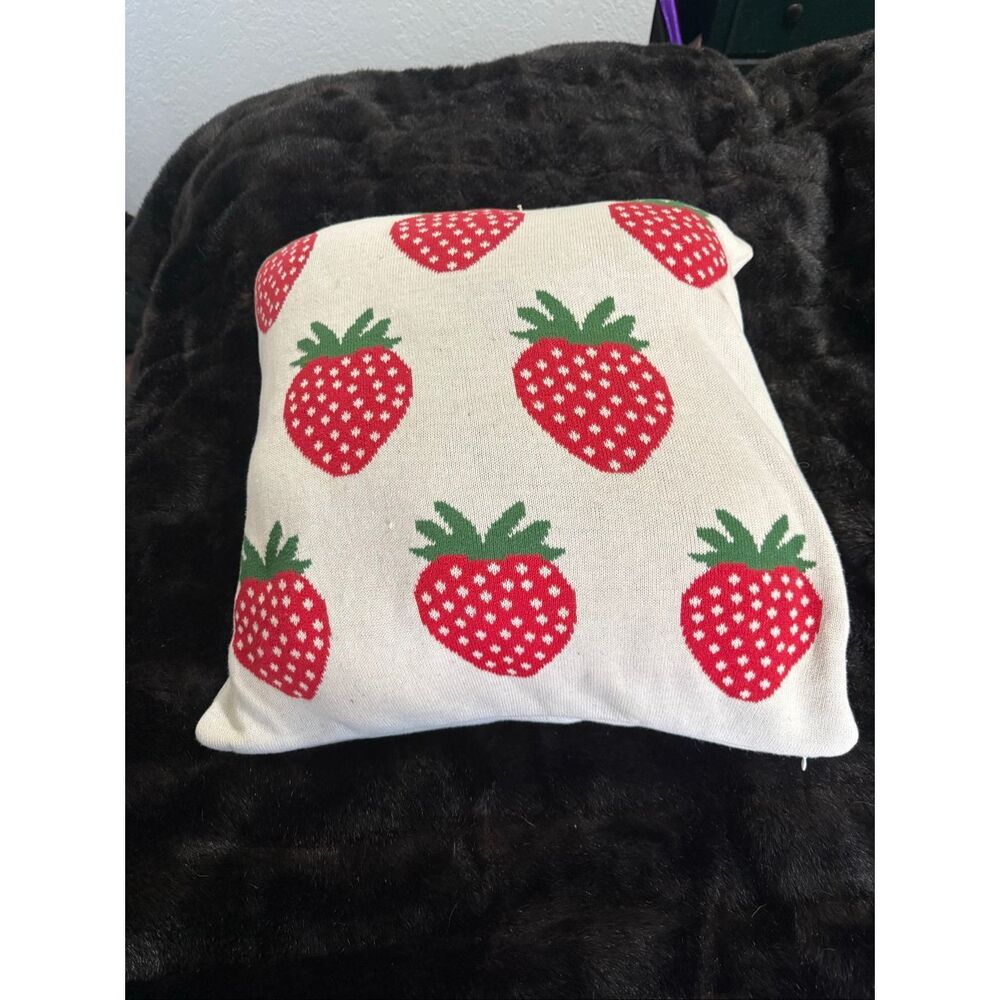 Chelsea & Theodore Strawberry 20x20 Soft Knitted Thick Plush Pillow 100% Cotton